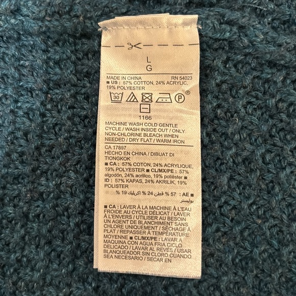 Old Navy Teal Blue Lightweight Sweater - Picture 12 of 12